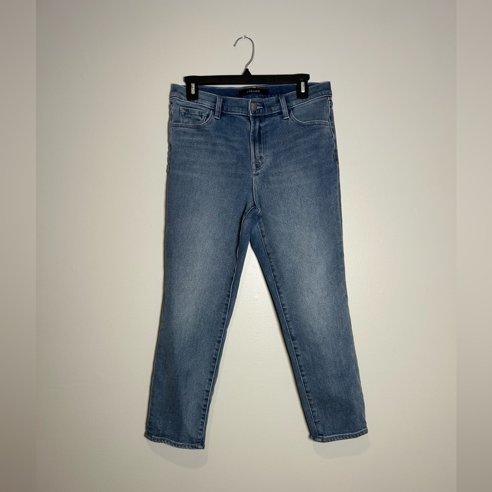 J Brand mid rise Straight-Leg size 28 Mid Blue Wash stretch denim classic fit